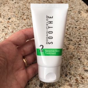 Rodan + Fields Soothe Sensitive Skin Treatment #2
